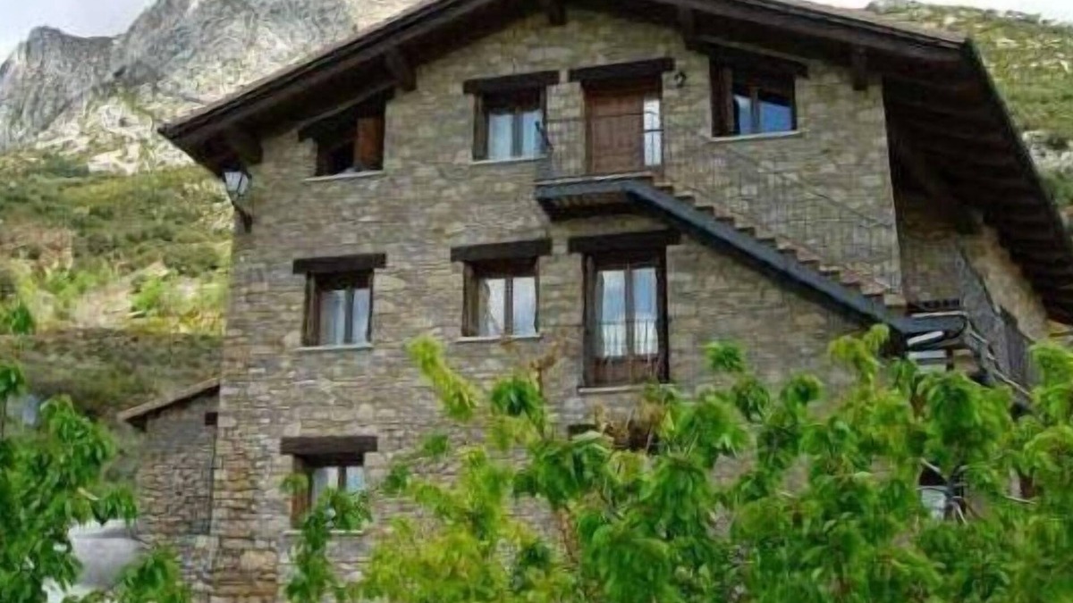 Valle de Lierp Other | Casa Marquet for 6 people