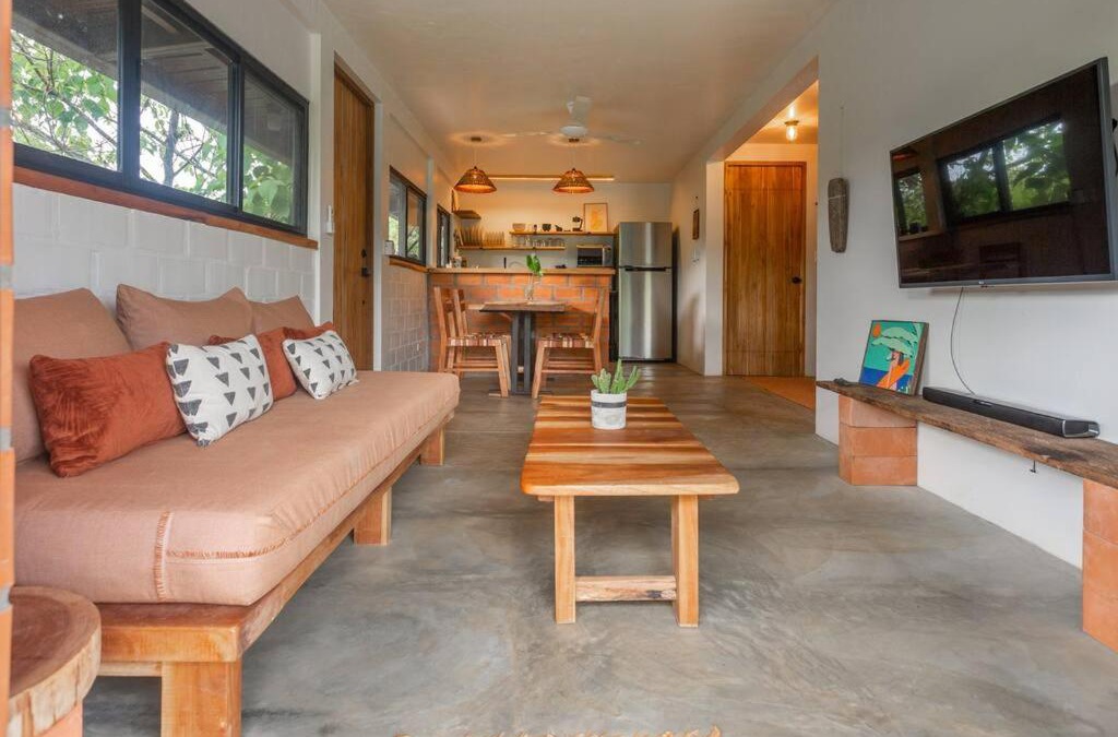 Torio Apartment | Casa Melina Torio Cozy upscale 2bd jungle House
