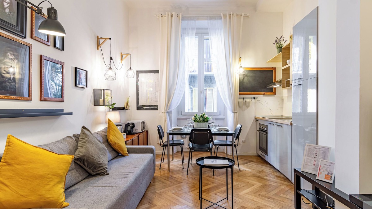 Zona Farini Apartment | Casa Menabrea - 1 min dalla metro