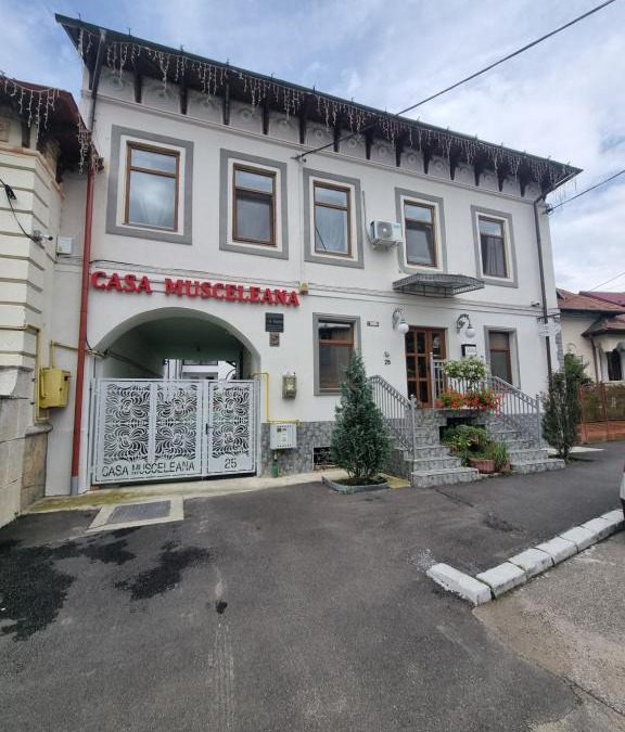 Campulung House | Casa Musceleana