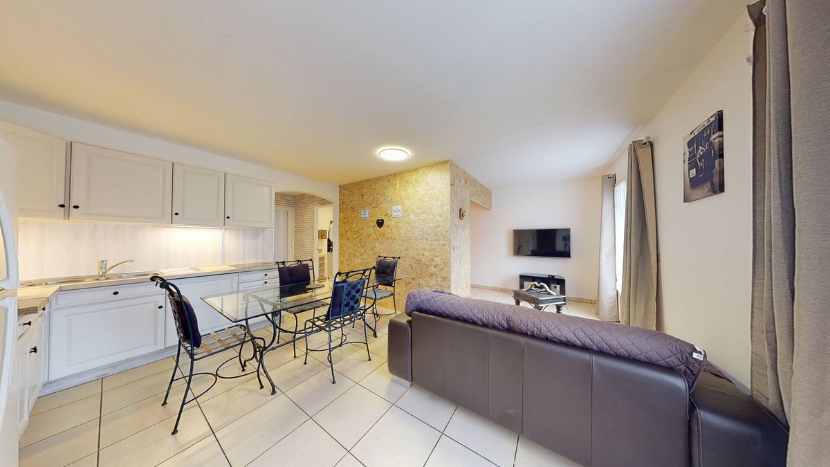 Flayosc House | Casa No-Na B&B
