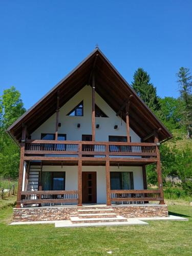 Vidra House | Casa Noastră