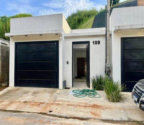 Pirai House | Casa nova em Santanésia, Piraí