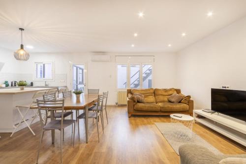 Almacelles House | Casa Olegari