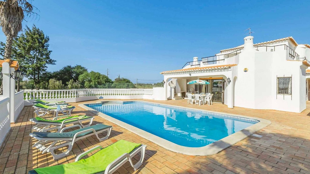 Monte Raposo Villa | Casa Omar - Three Bedroom Villa, Sleeps 6