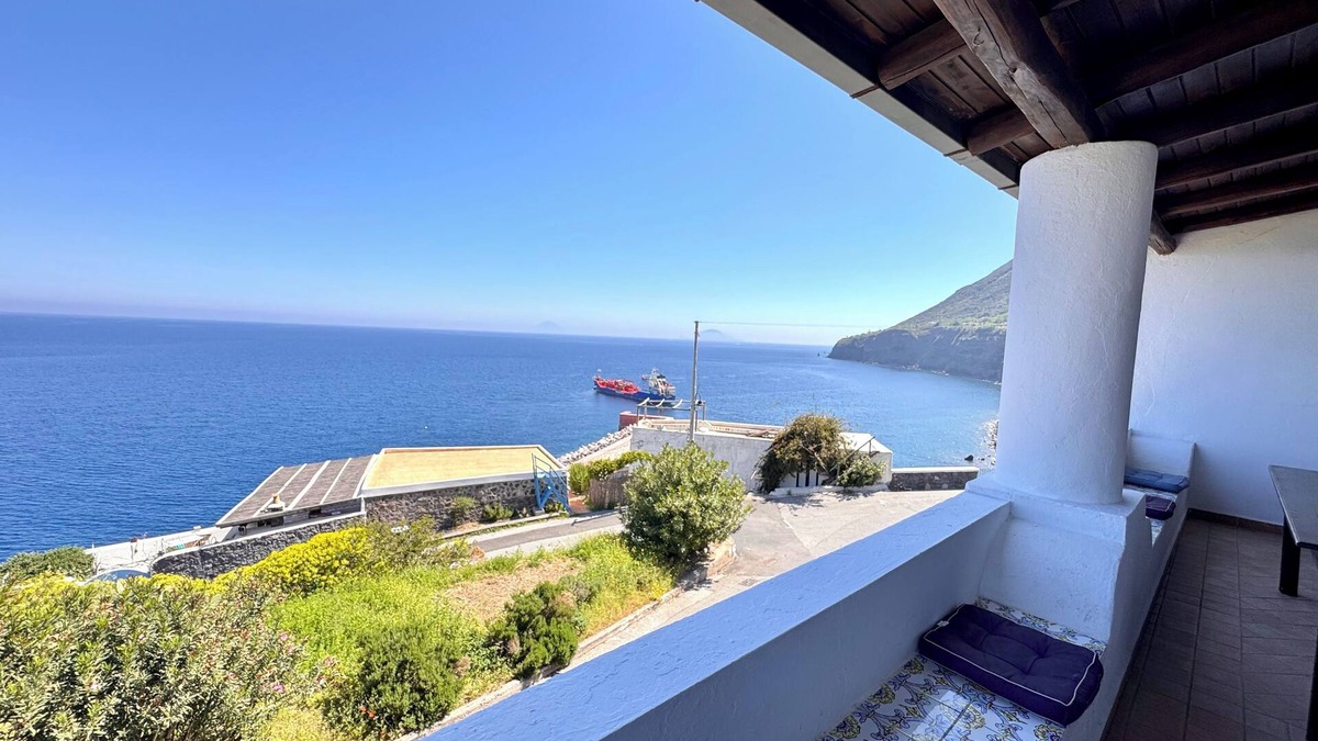 Malfa House | Casa Ornella, apartment with breathtaking views of the Aeolian Islands