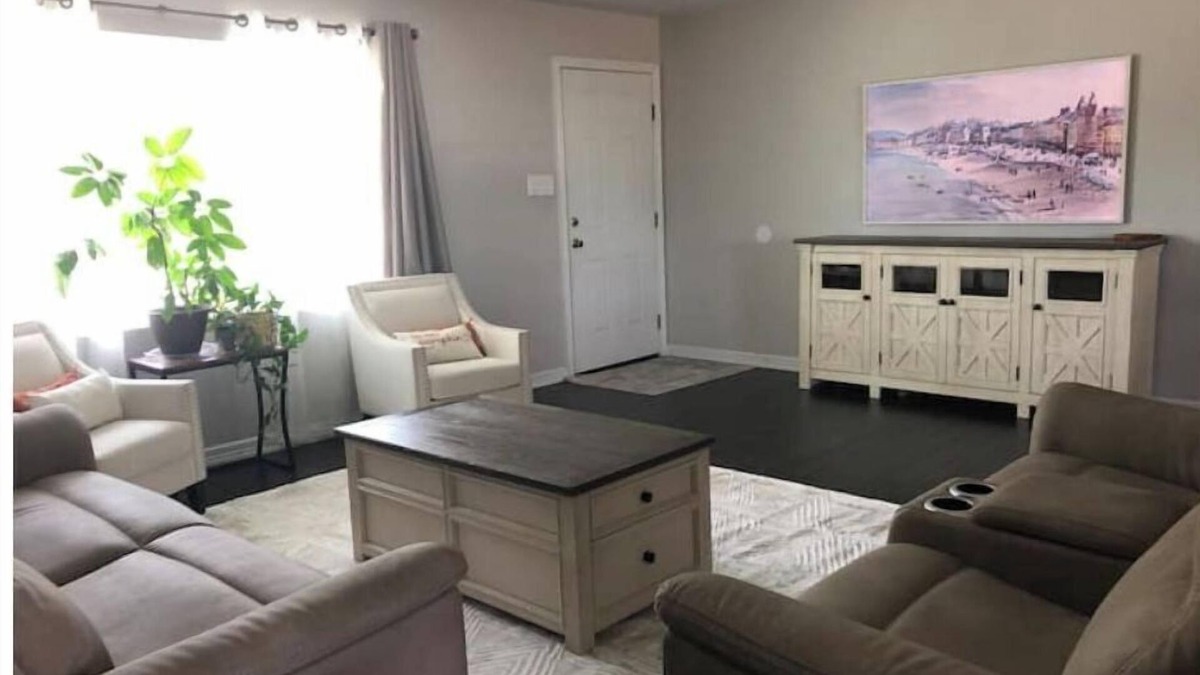 Weslaco House | Casa Padre, Perfect for long term stays.