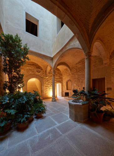 Caceres Old Town Hotel | Casa Palacio PAREDES SAAVEDRA by ATRIO