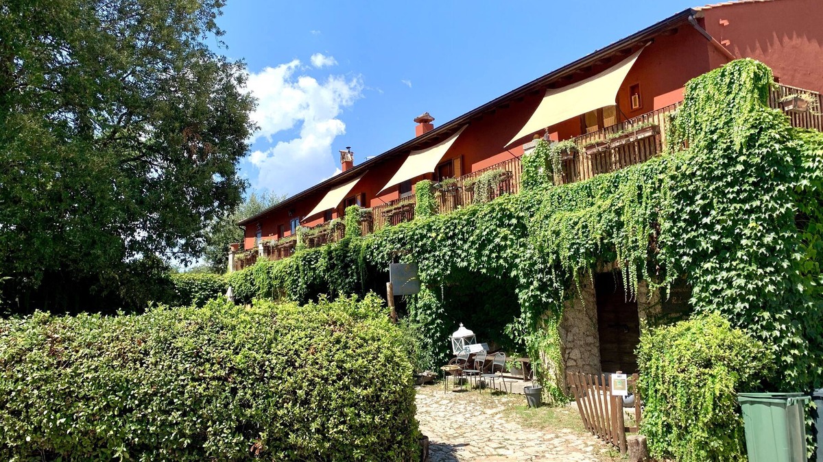 Abbazia di Fossanova Apartment | Casa Paola: little house in the square of the village of Fossanova, 20 min from Sabaudia