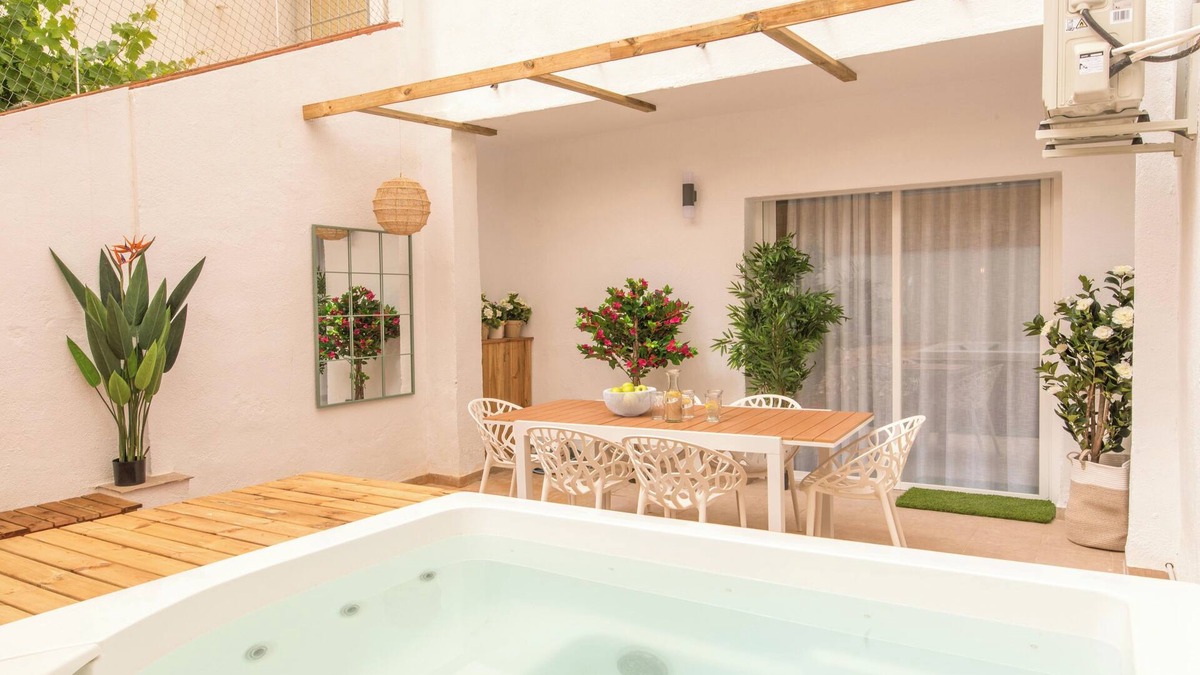 Palafolls House | Casa Para 8 Personas con Jardín a 2 Minutos de la Costa Brava! Ideal Familias!