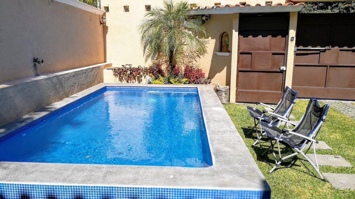 Chiconcuac House | Casa para ocupación completa en el centro de Chiconcuac Morelos p/15 personas.