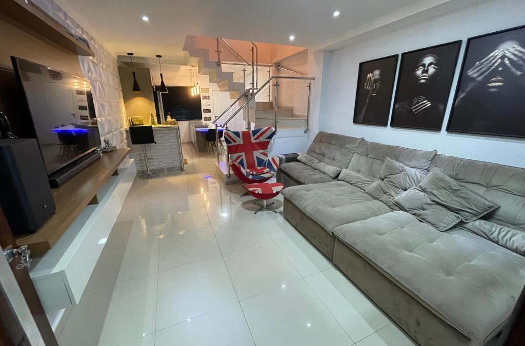 Universitario House | Casa para Show Rural Flat Sobrado