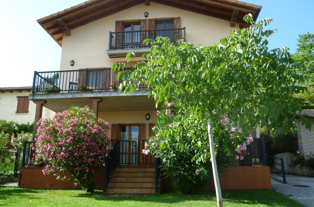 Cendea de Olza Apartment | Casa Paskalena