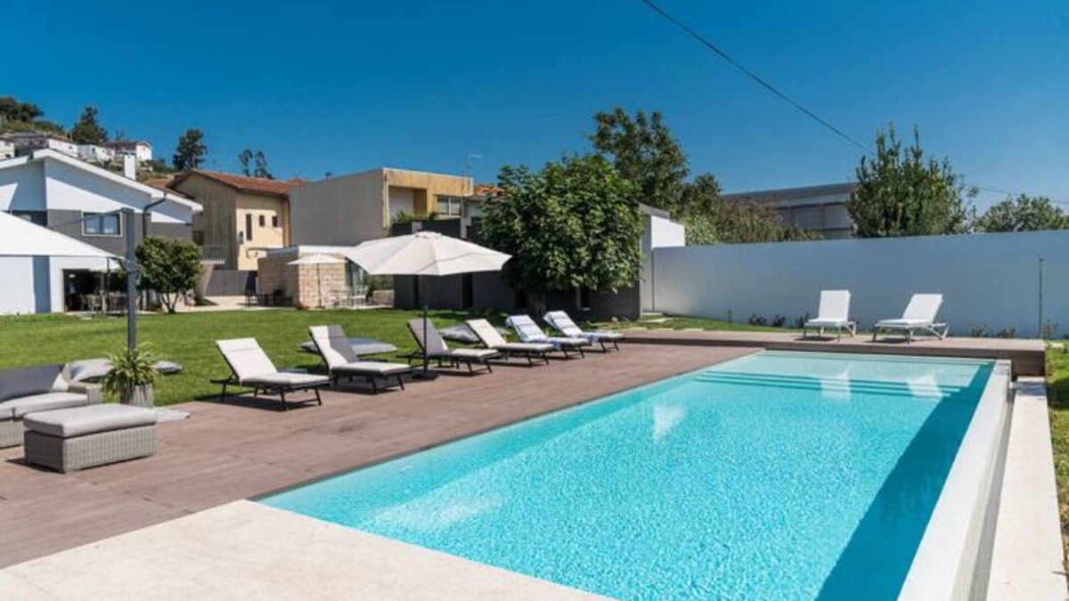 Louredo Apartment | Casa Pelourinho de Louredo with pool