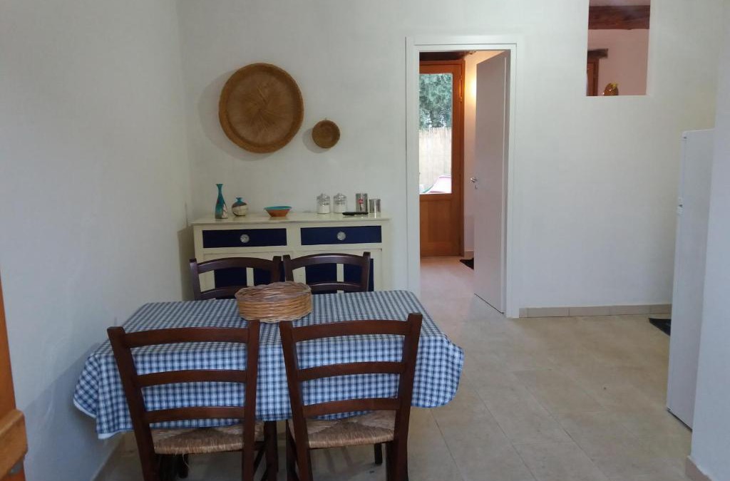 Riola Sardo House | Casa petronilla