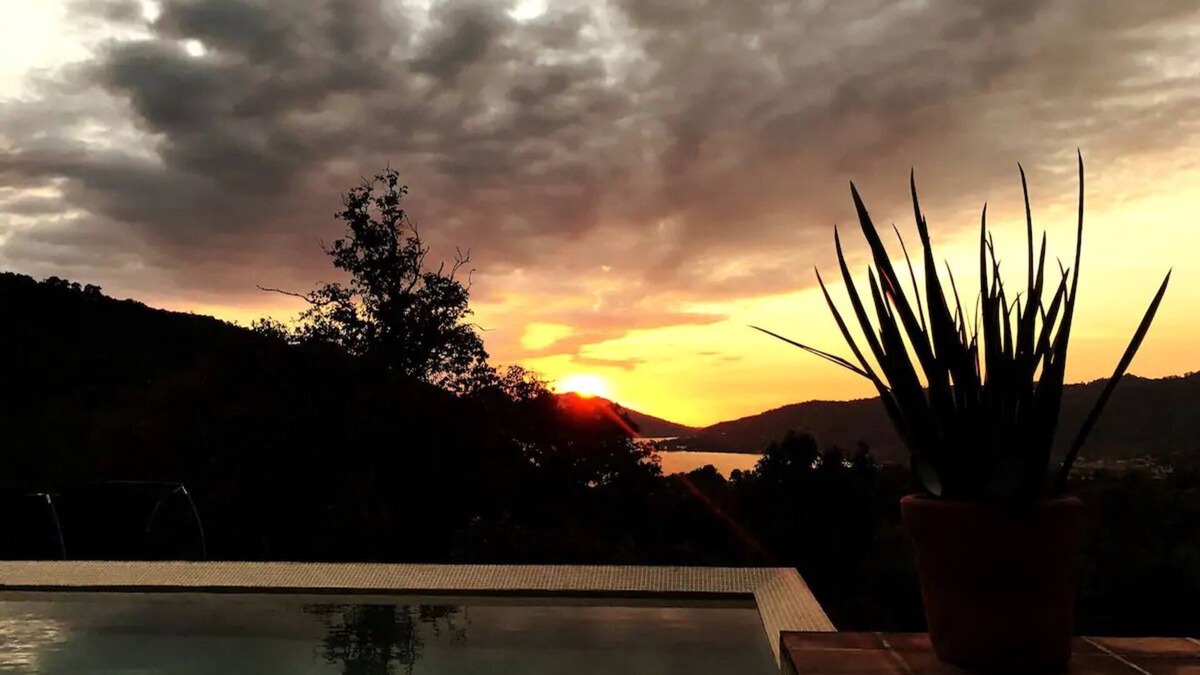 El Santuario Villa | Casa Pipiol