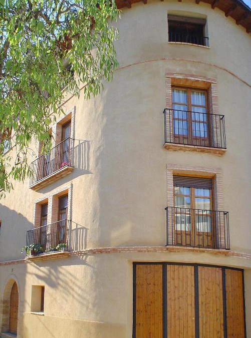 Colungo House | Casa Plana