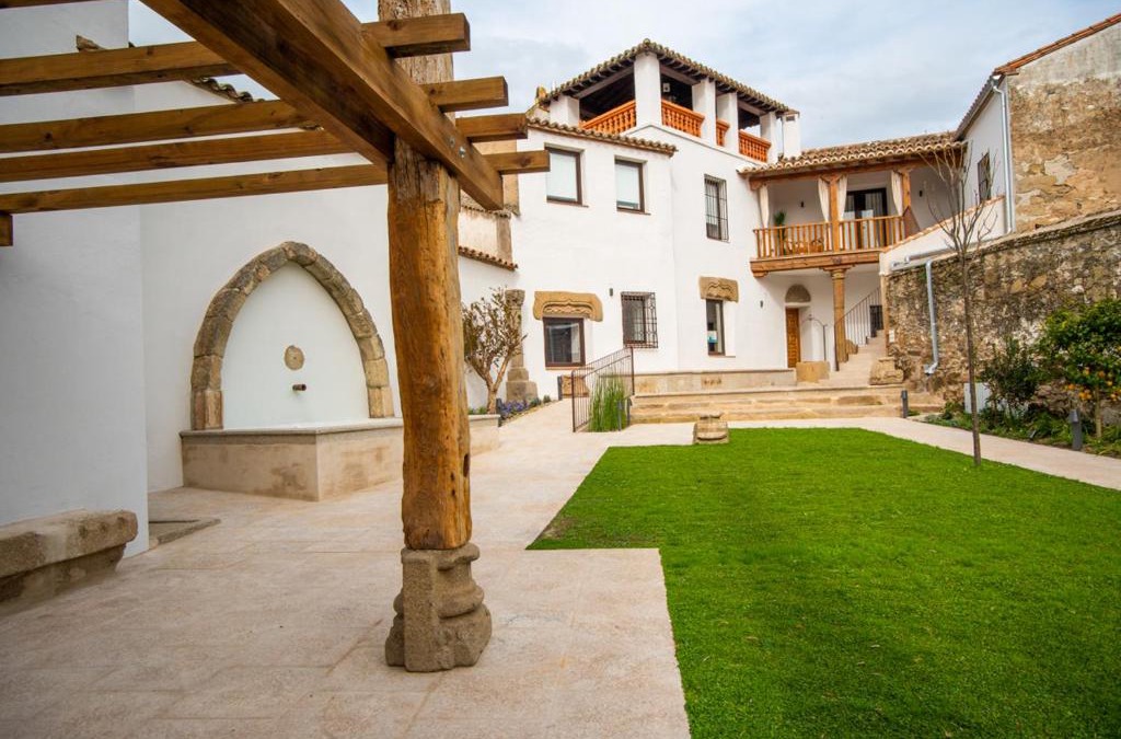 Oropesa House | Casa Platón Páramo