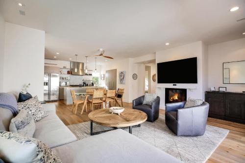West Beach House | Casa Playa