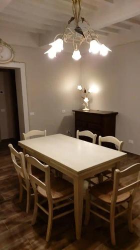 Lari Apartment | Casa Pompeo