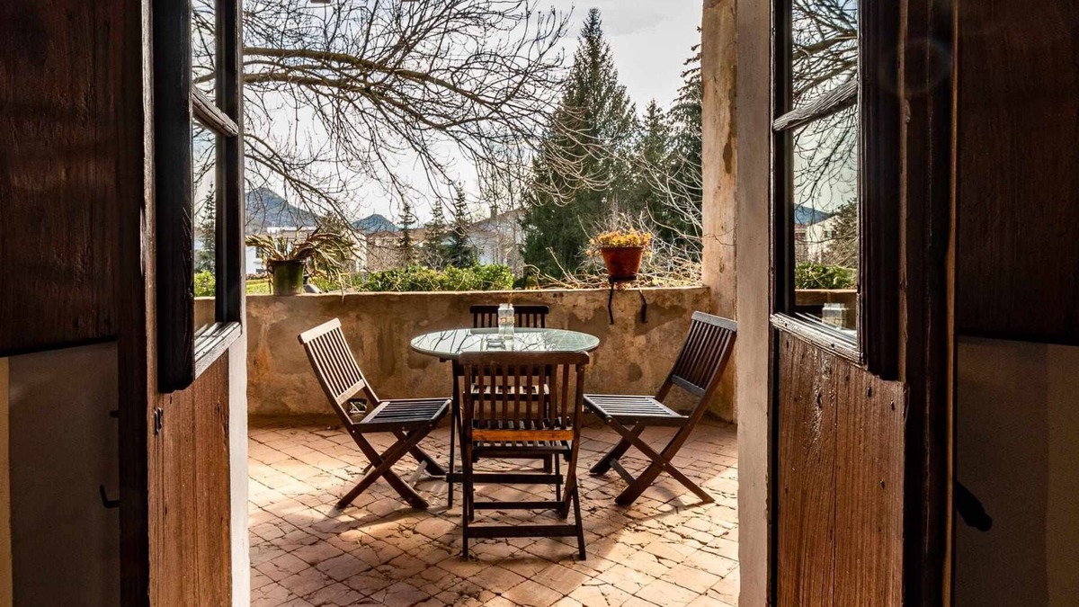 Sant Feliu de Pallerols House | CASA PRAT - tranquility, history and nature
