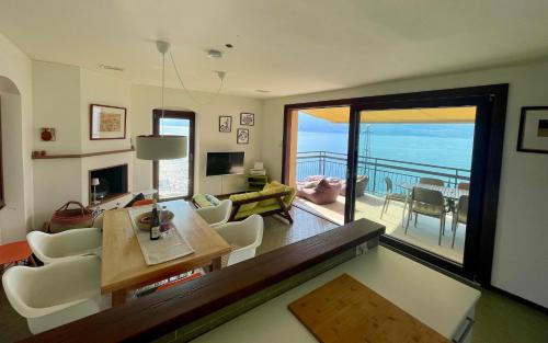 Torri del Benaco Apartment | casa prima vista