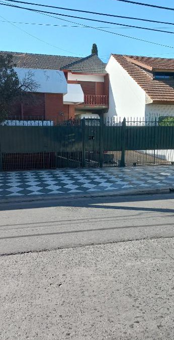 Monte Grande House | Casa Privada Monte Grande y cochera