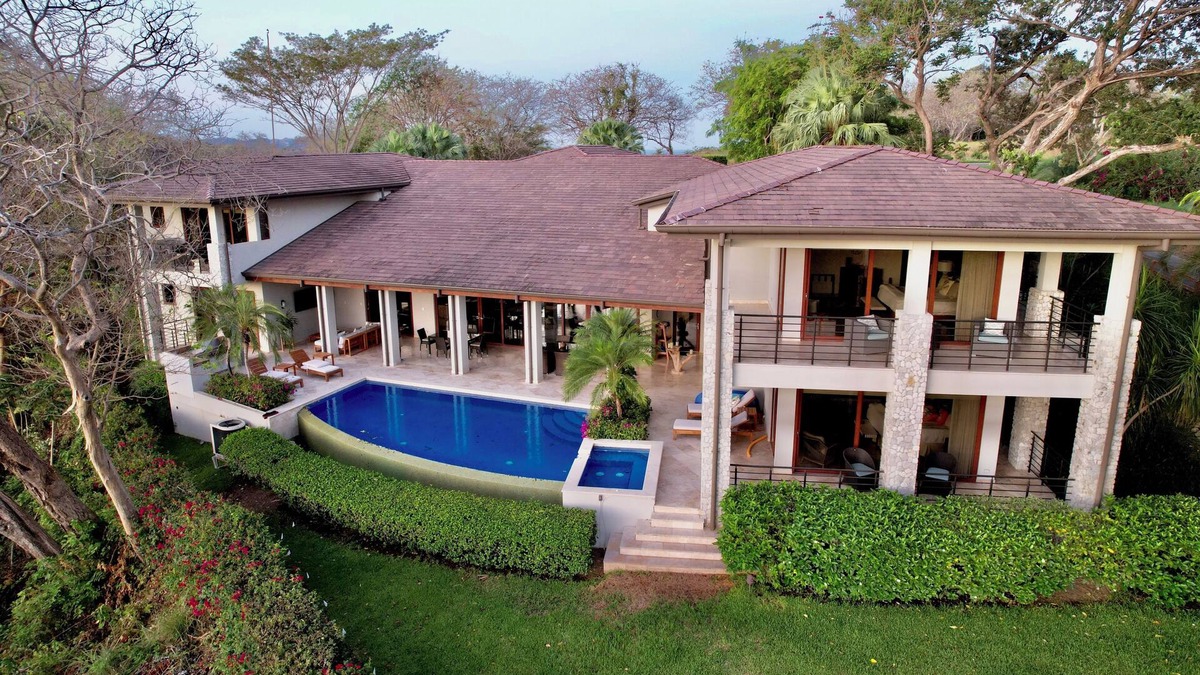 Santa Barbara House | Casa Puma. Your Dream Costa Rica Vacation Starts Here. 5-Bedroom Home.