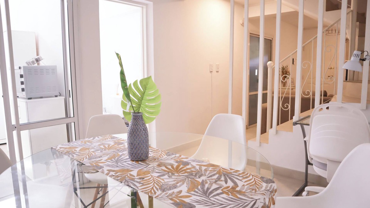 Mendoza City Center House | Casa Renovada a Nueva, Ubicación Estratégica, a Metros del Parque y del Centro