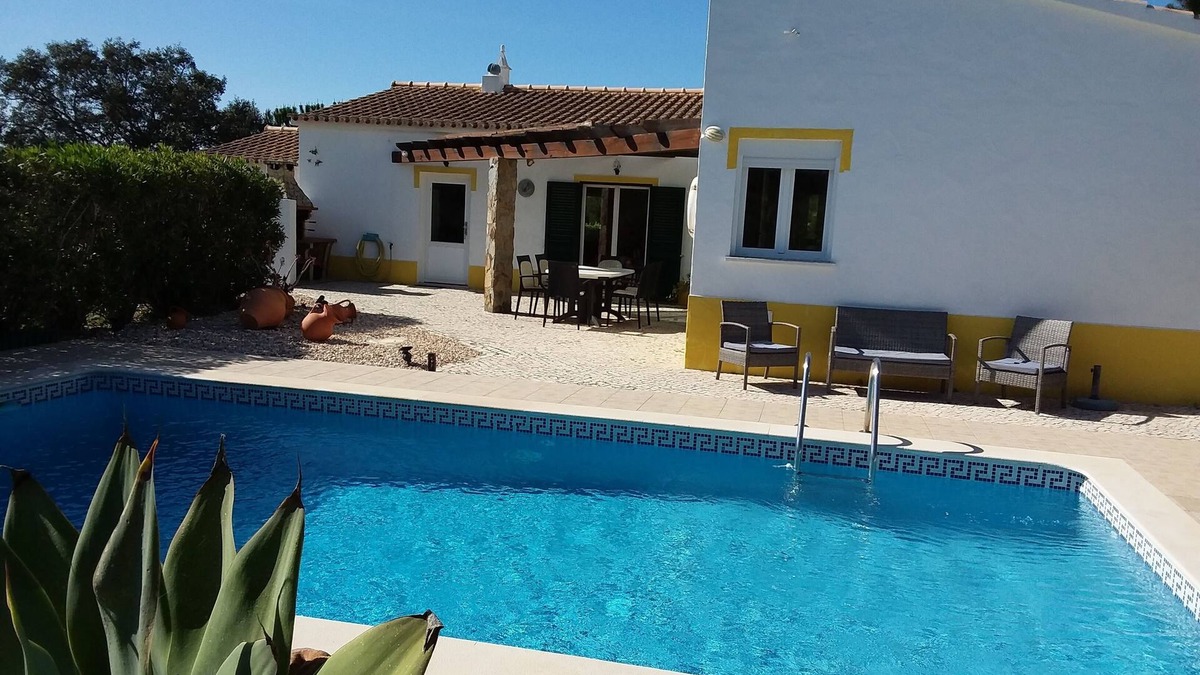 Aljezur Villa | Casa Rhonda, secluded villa, private pool, table tennis, bicycles