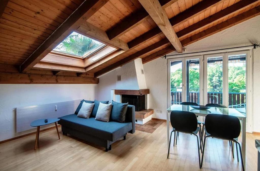 Astano Apartment | Casa Rogoria - Intimo rifugio con terrazza e caminetto