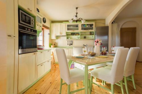 Vardica House | Casa Romantica