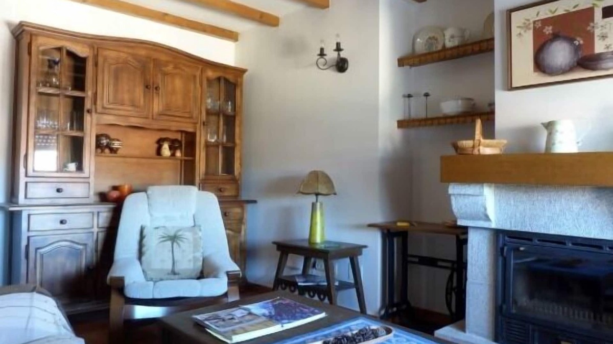 Navarredonda de Gredos Cottage | Casa Rural Las Nieves for 4 people