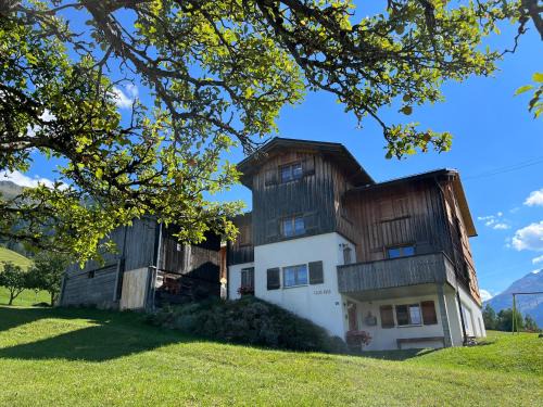 Uors House | Casa Runs 7113 Camuns, Val Lumnezia
