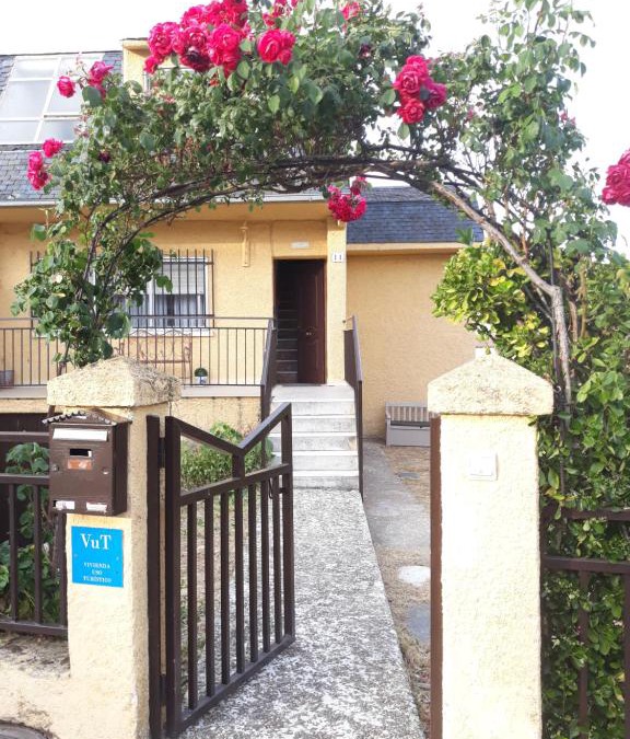 Barco De Avila House | Casa Rural Alameda con chimenea y jardín