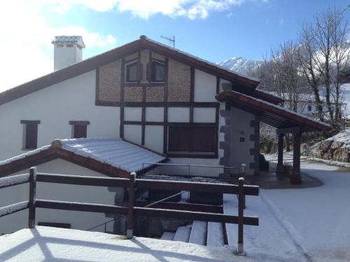 Azkarate House | Casa Rural Balerdi