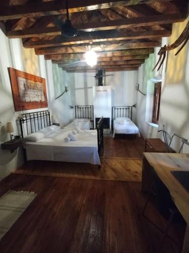 Arenas del Rey House | Casa rural con encanto