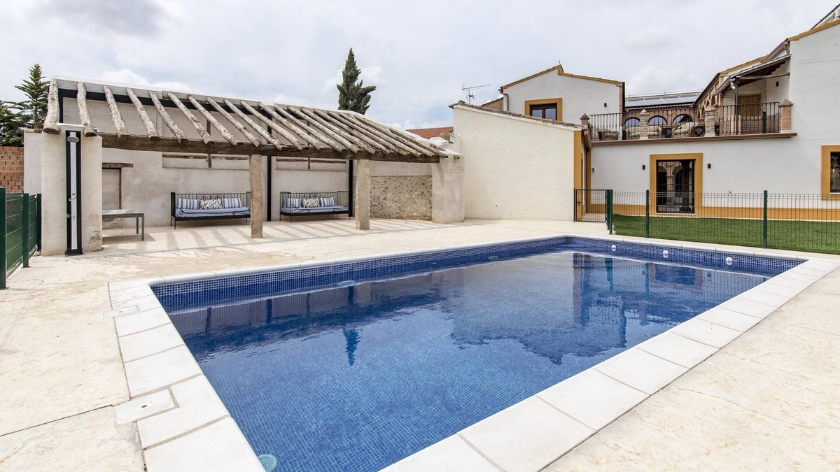 Guadamur House | Casa Rural de Ancos is a luxury urban estate of more than 400 m2