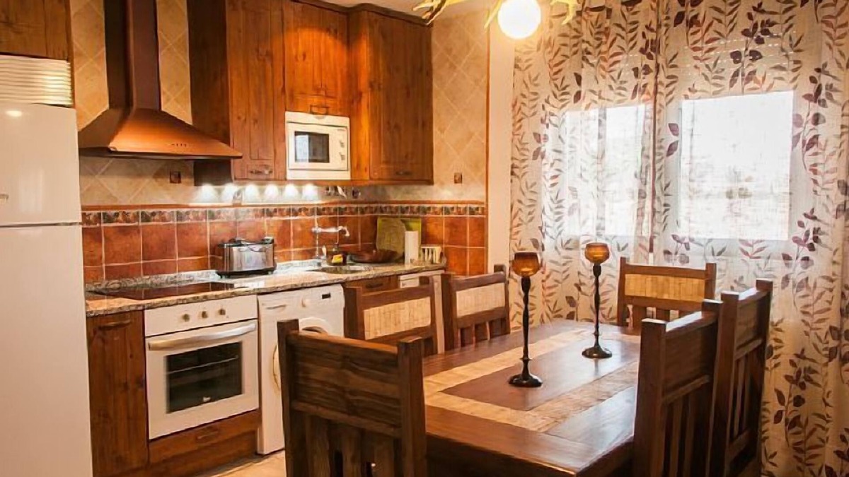 El Pobo de Duenas Cottage | Casa Rural La Dueña for 4 people