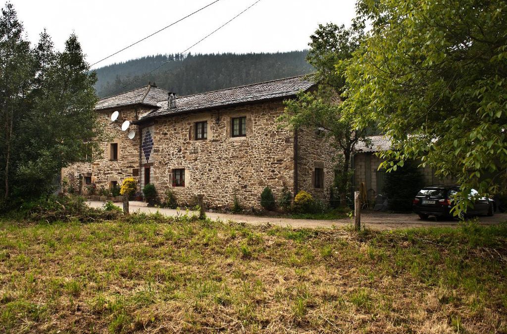 Yerbo House | Casa Rural Madreselva