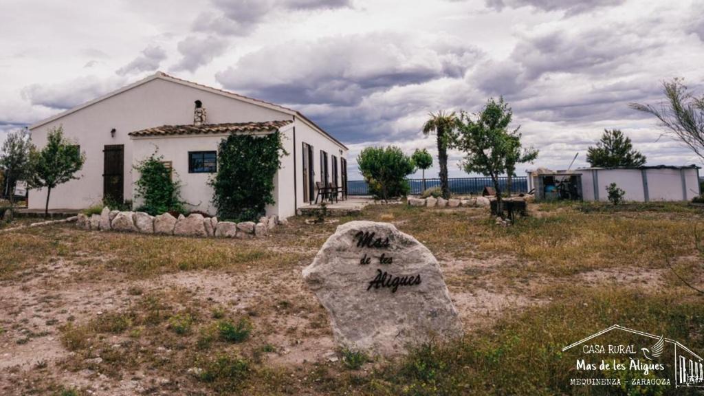 Mequinenza House | Casa Rural Mas de les Àligues