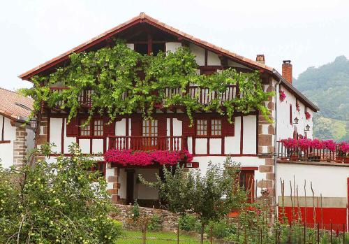 Etxalar House | Casa Rural Mokorrea