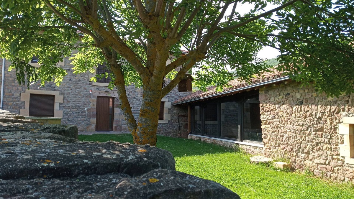 Salces House | Casa Rural Monte Regaliz, close to Alto Campoo ski resort