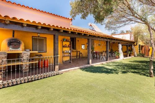 Santa Olalla del Cala Villa | Casa Rural Navalonguilla con piscina