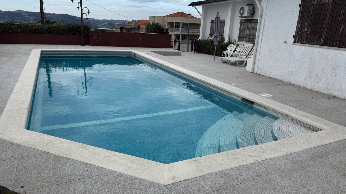 Torno House | Casa São Domingos. House with swimming pool. Pets accepted.