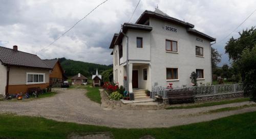 Vama House | Casa Sandina