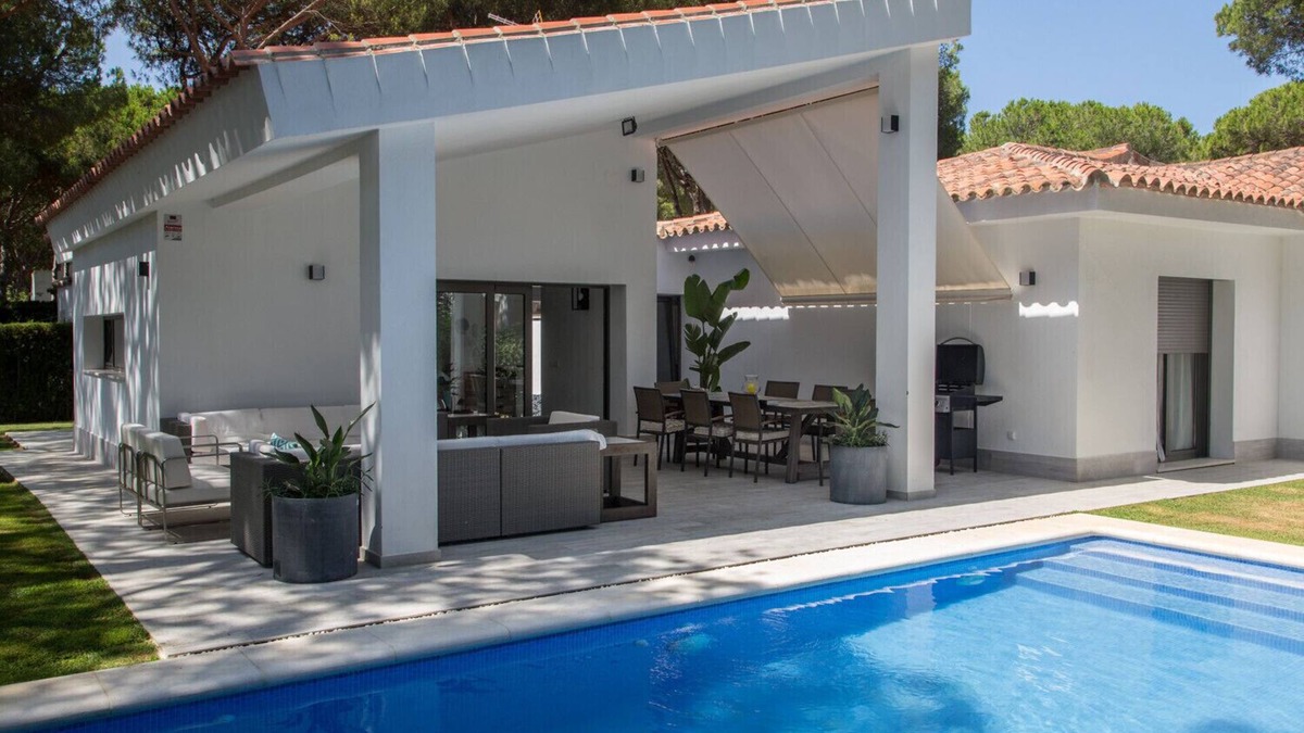 Cabo Roche Villa | Casa Santa Mónica. Designer beach house, 500m to sea