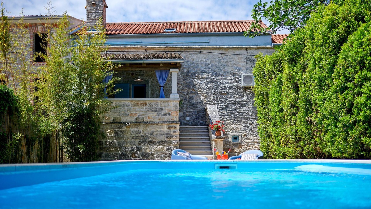 Jursici House | Casa Santa Mare - Romantic house with private pool