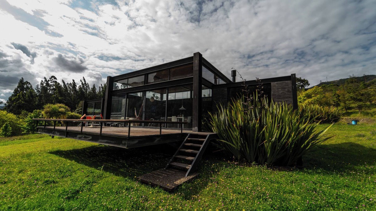Suesca House | Casa Satori. Stunning Country House with Breathtaking Views of Suesca’s Rocks.