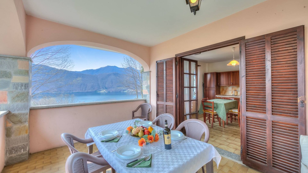 Pettenasco House | Casa Serena park and Lake View, Pettenasco, Italy